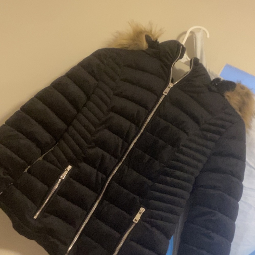 Fashion Nova Black Velvet Winter Jacket Fur Hood Brand New Size Women’s Small - Picture 3 of 3
